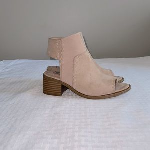 Steve Madden girl sandals